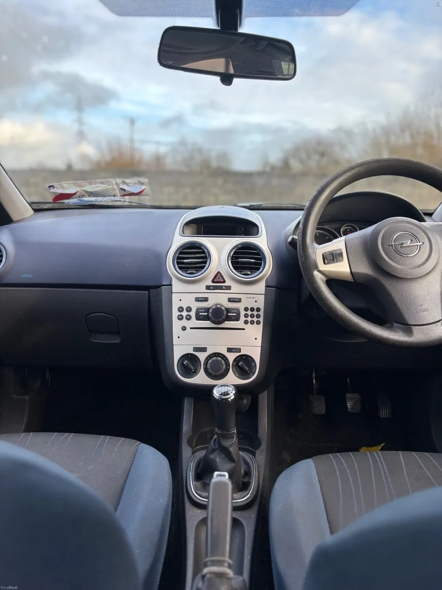 Opel Corsa: 2008 / NCT May 2026 / spotless - Image 3