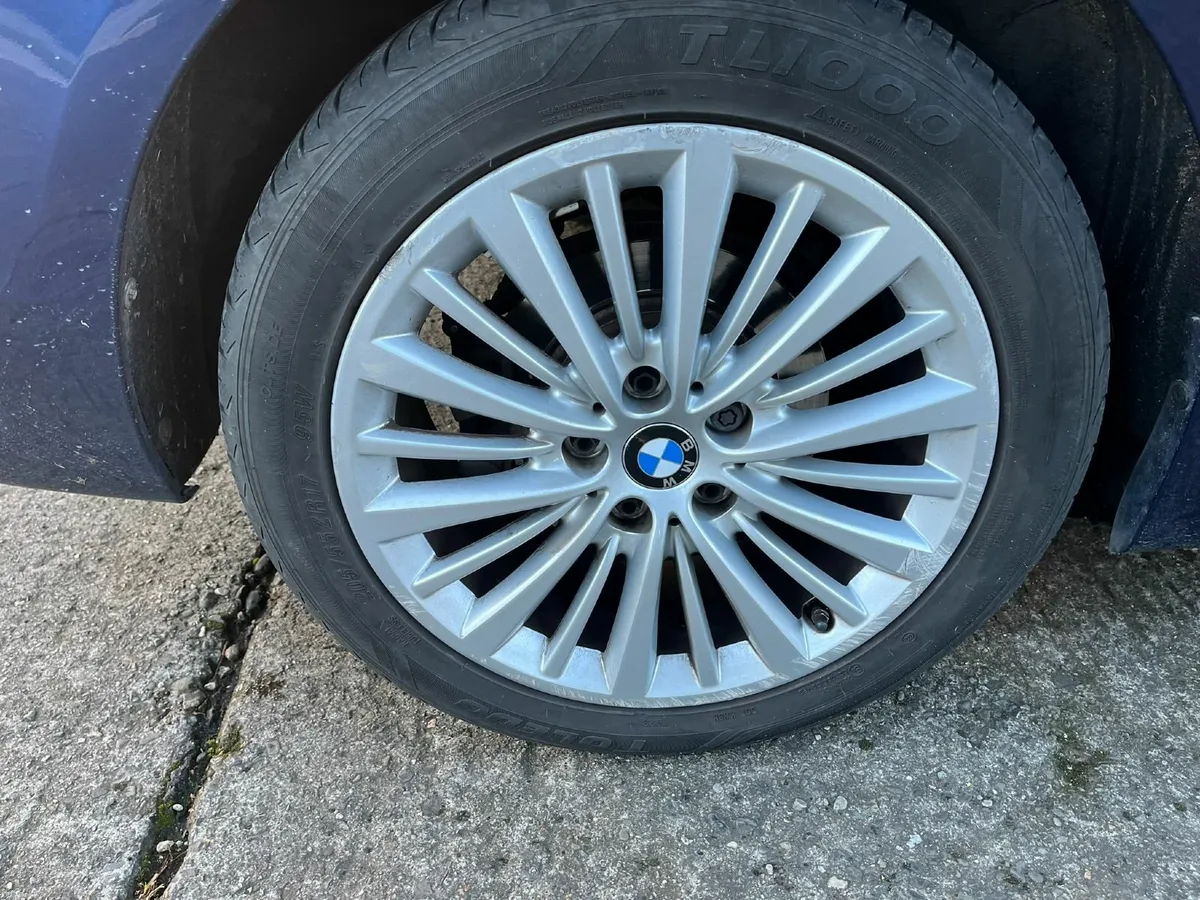 BMW 218I GranTourer Luxury Auto - Image 3