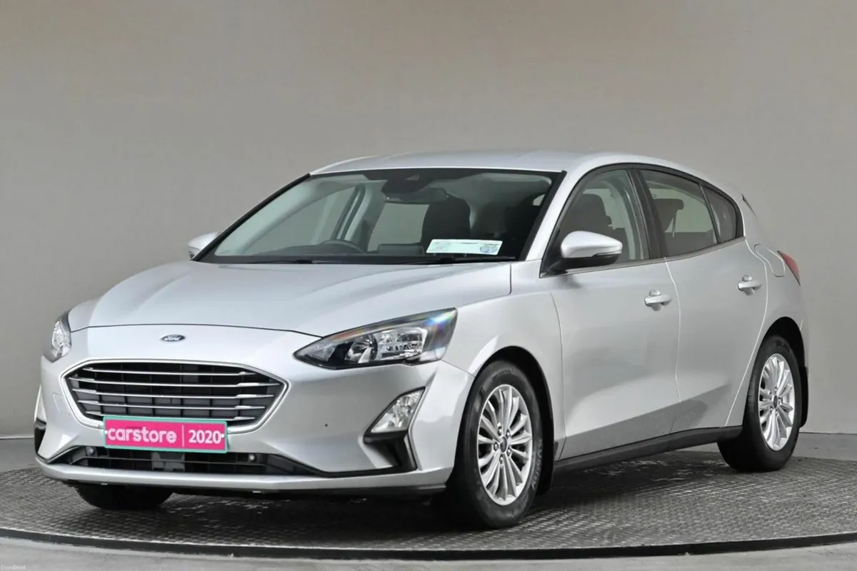 Ford Focus 1.5TD TITANIUM 120BHP 6SPD **SAT NAV**R - Image 3