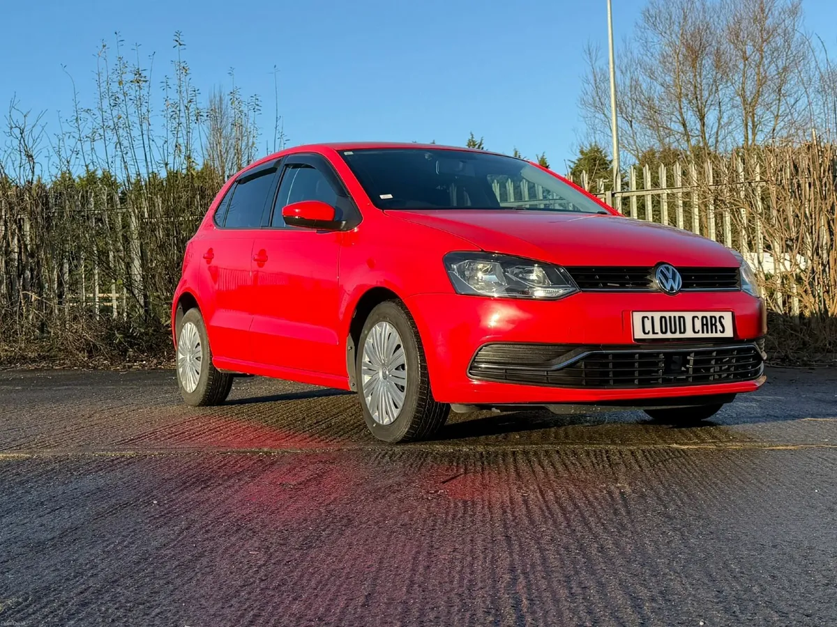 Volkswagen Polo 2015 - Image 1