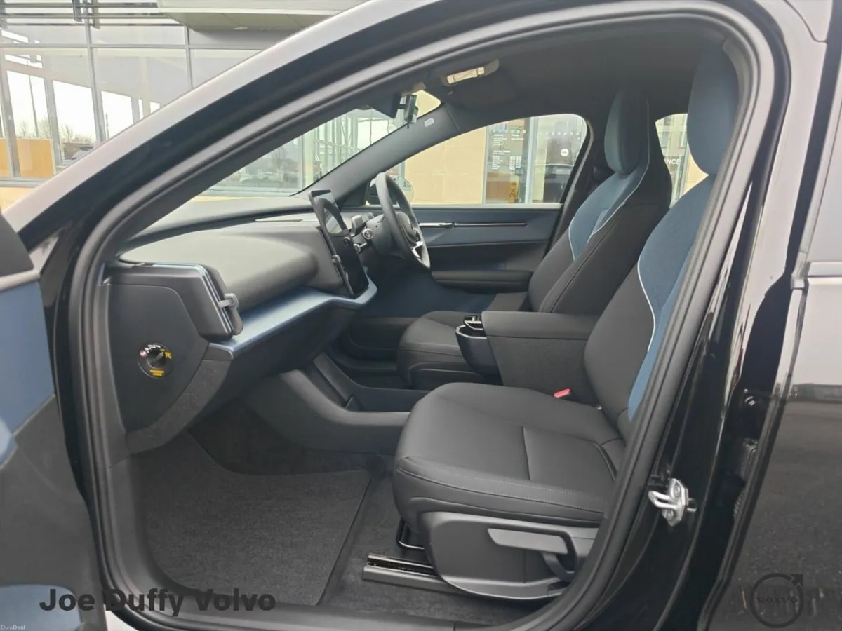 Volvo EX30 Core *Low Kms* - Image 6