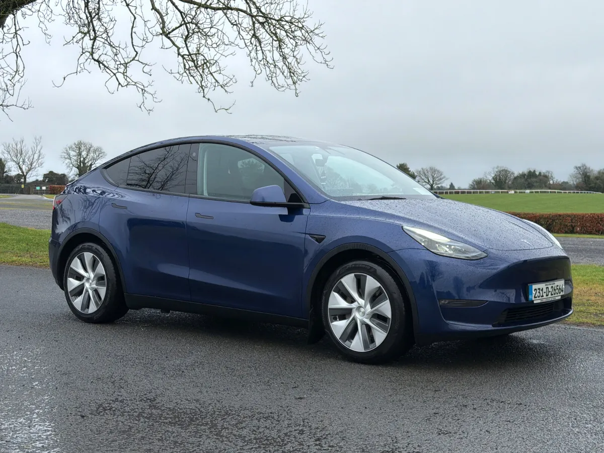 Tesla Model Y 2023 Long Range AWD - Image 2