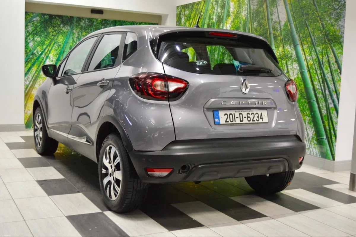 Renault Captur 0.9 TCe 90 PLAY - Image 3