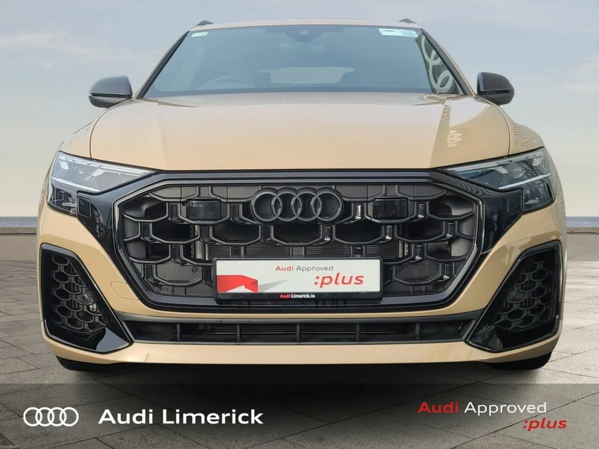 Audi Q8 Q8 Competition 60TFSIe quattro Black Editi - Image 3