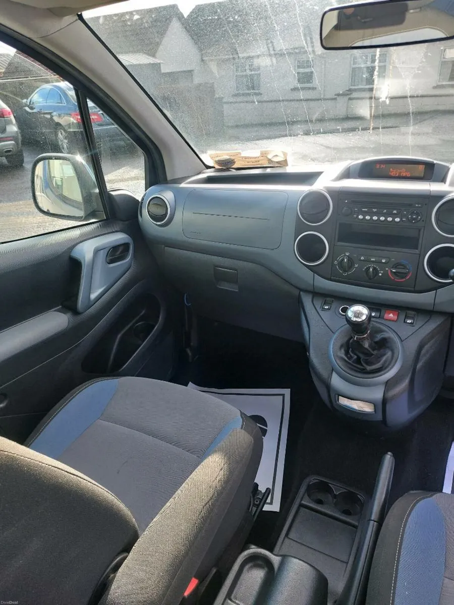 Low mileage - Peugeot partner with wheelchair ramp - Image 3