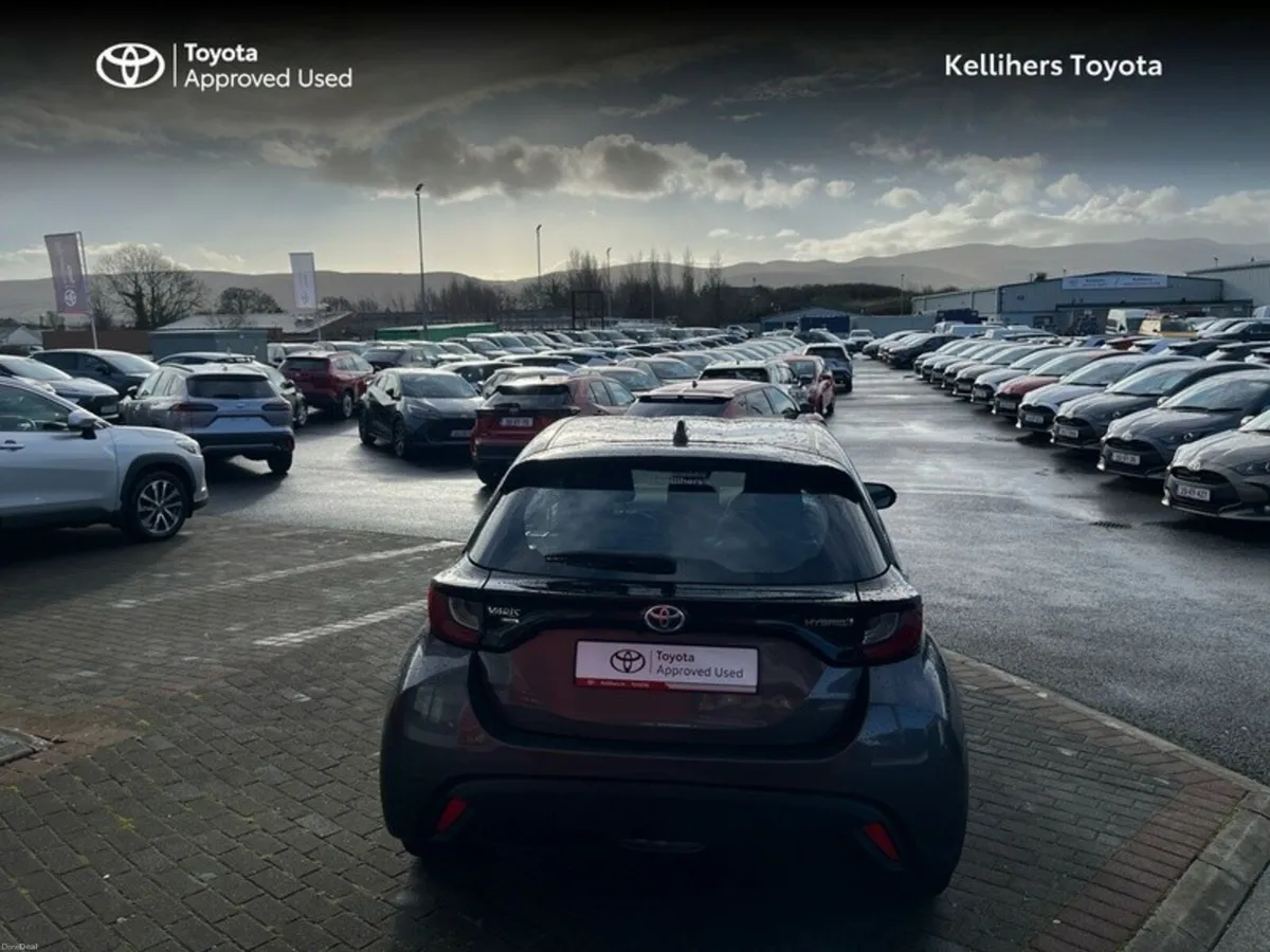 Toyota Yaris HYBRID LUNA 4DR AUTO - Image 4