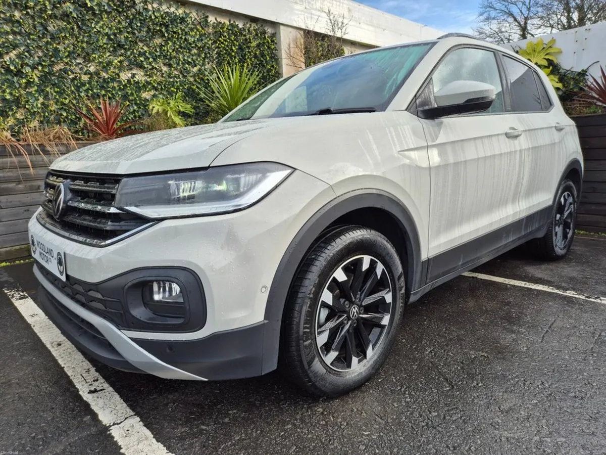 Volkswagen T-Cross 1.0 TSI AUTO / SE + / WITH SAFE - Image 1