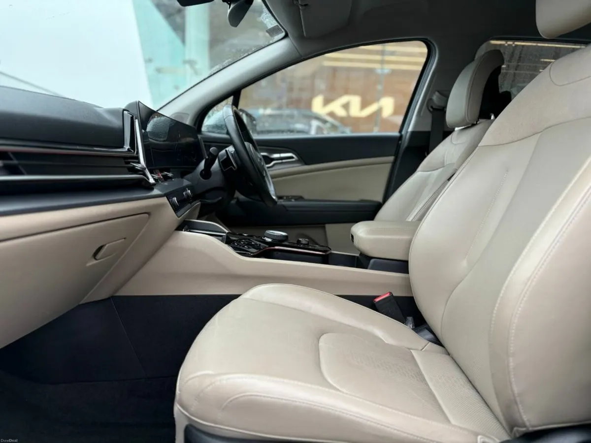 Kia Sportage 1.6 Plug In Hybrid K4 - Image 2