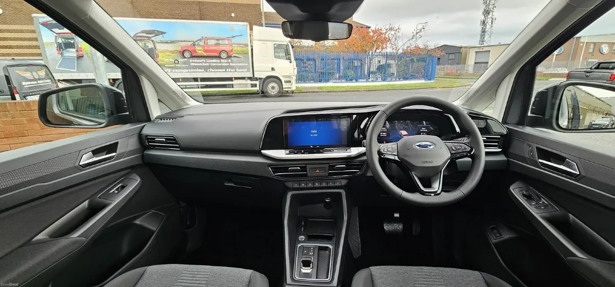 2026 Ford Tourneo Connect Active 1.5 PHEV hybrid - Image 4