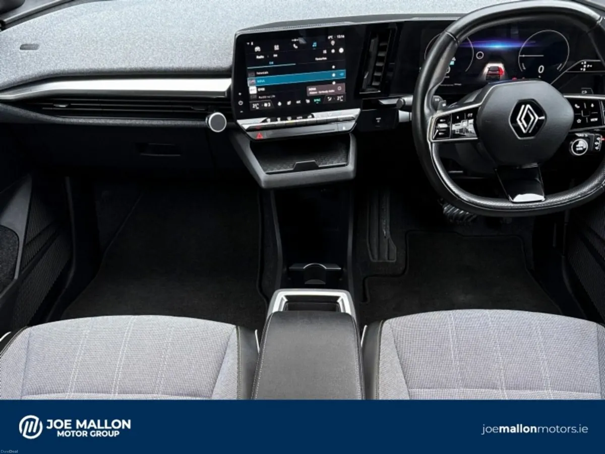 Renault Megane E-Tech EV60 220hp Techno - Image 4