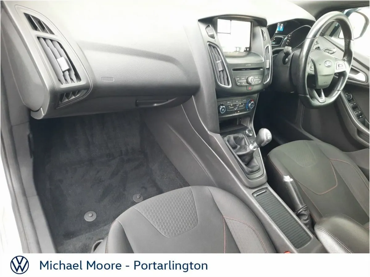 Ford Focus 1.5 TDCi 120PS ST-Line Powershift - Image 4