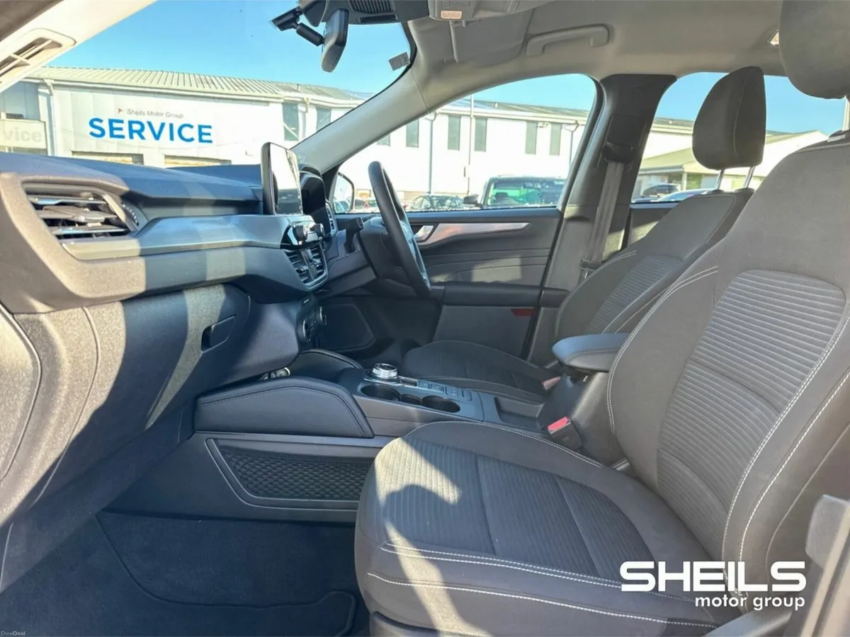 Ford Kuga 2.5 Duratec 225PS PHEV Titanium Auto - Image 5