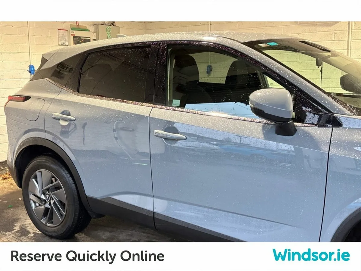 Nissan Qashqai 1.3 PET MILD HYBRID SV - Image 4