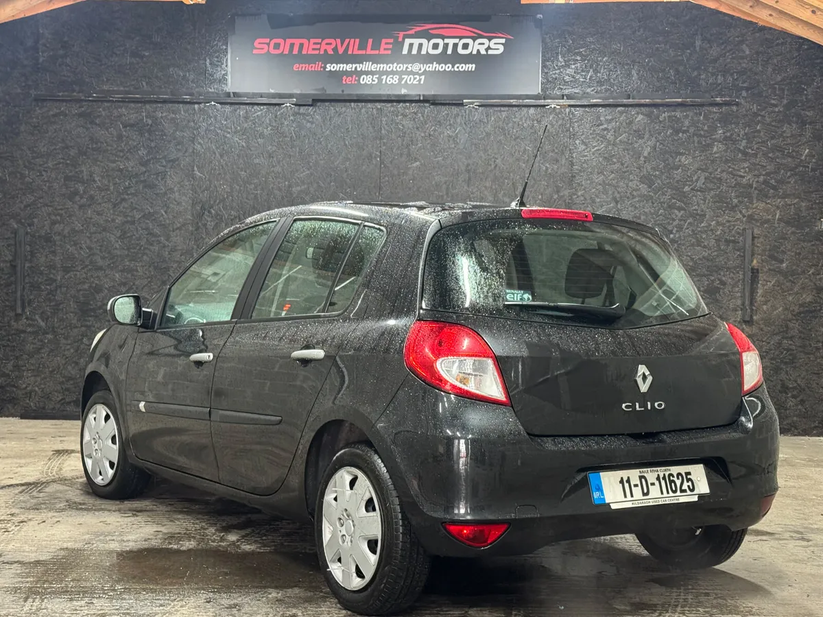 RENAULT CLIO 1.2 PETROL “MANUAL” 2011 - Image 3