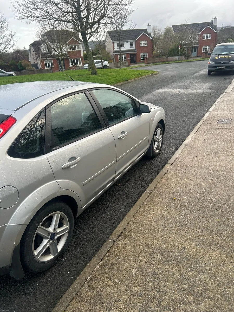 Ford focus 2008 - Image 2