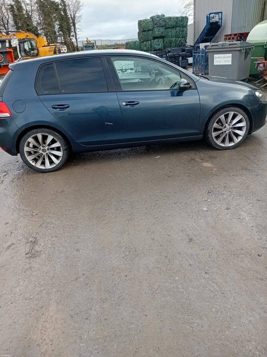 Volkswagen Golf 2011 - Image 4