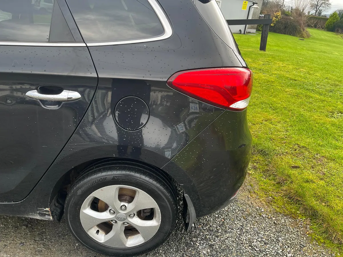 Kia Carens 2013 - Image 4