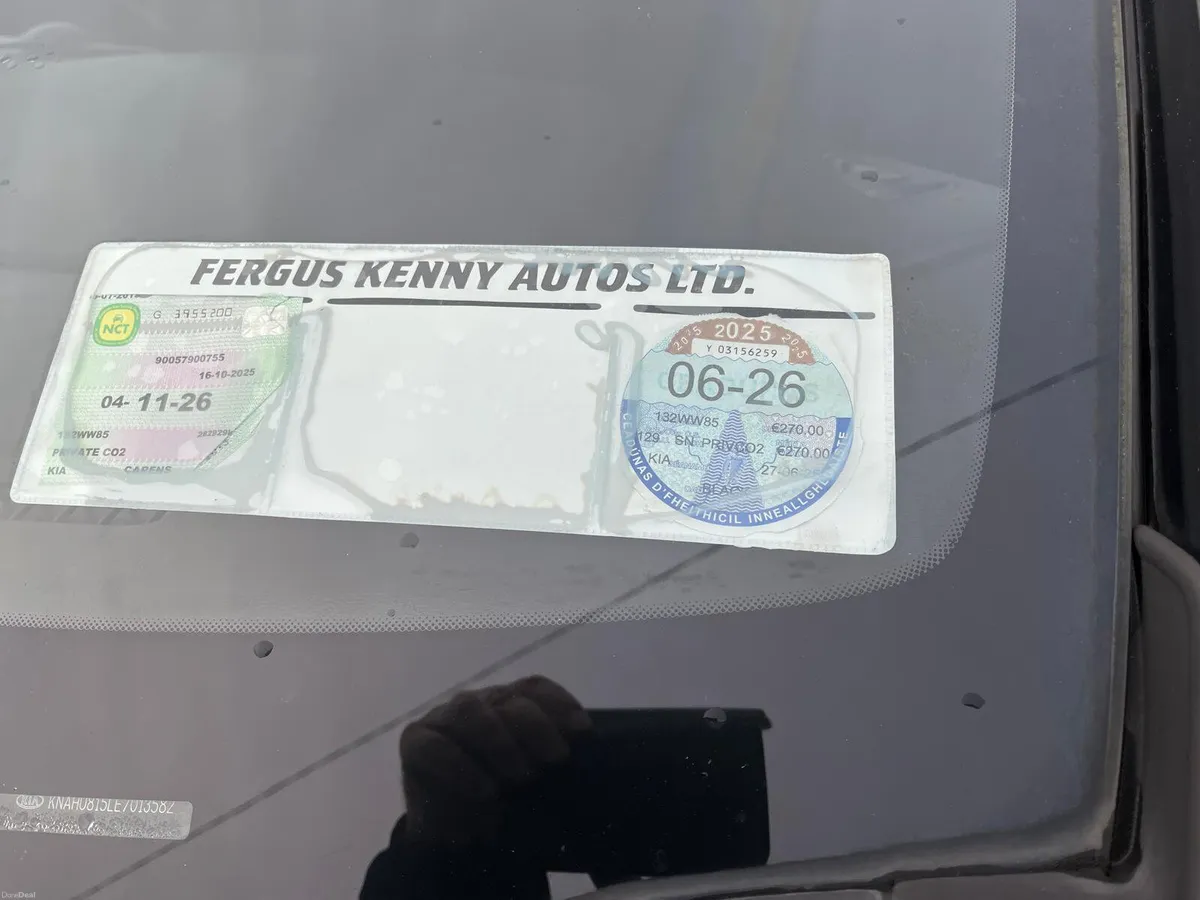 Kia Carens 2013 - Image 2