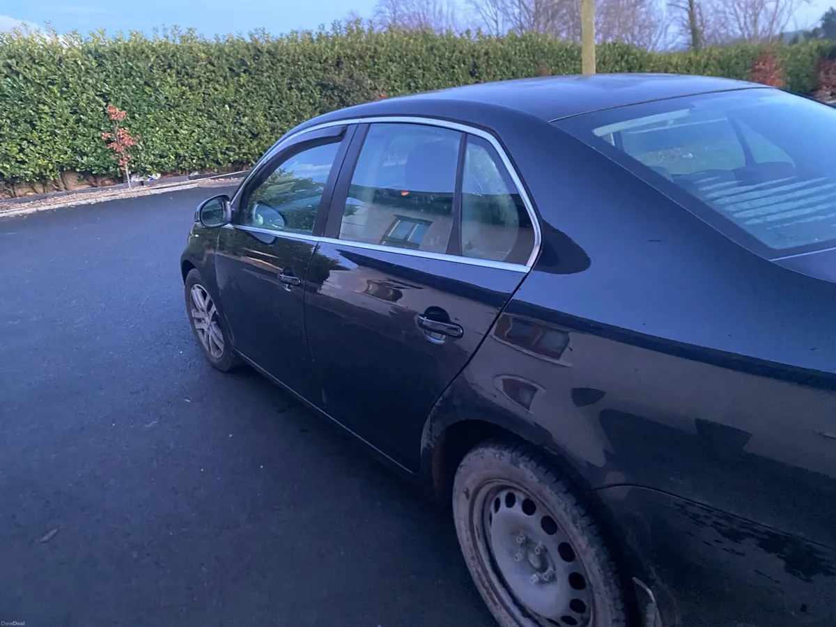 Volkswagen Jetta - Image 3