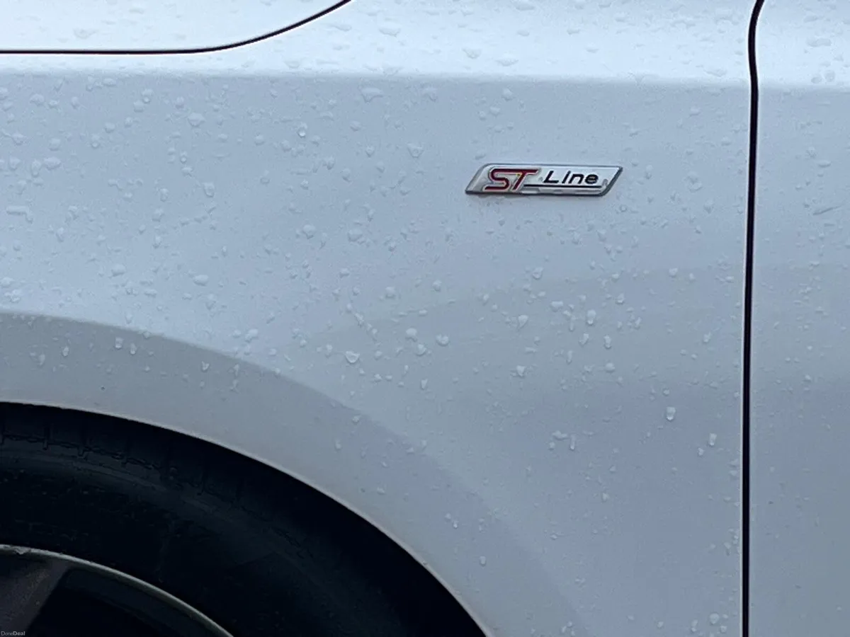 Ford Focus 2021 - Image 3