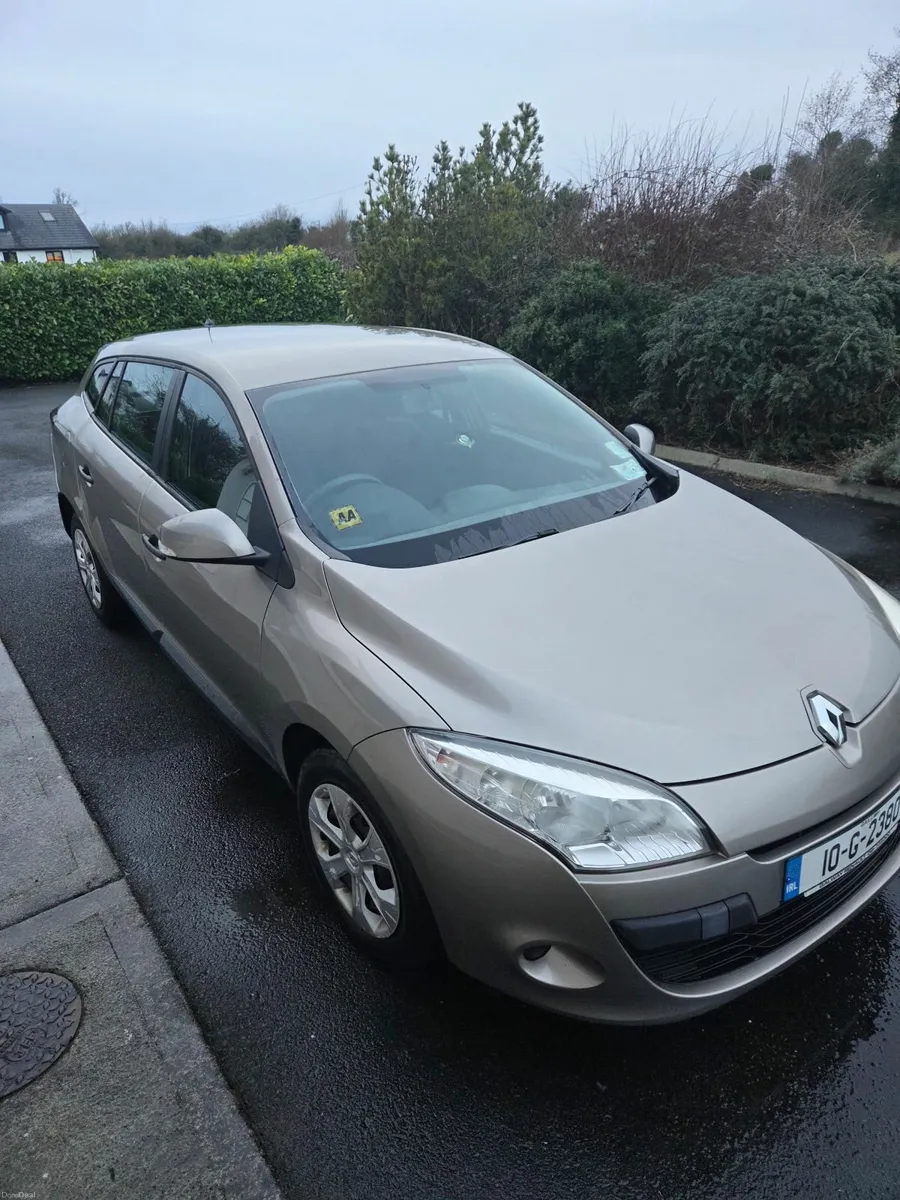 Renault Megane 2010 - Image 2