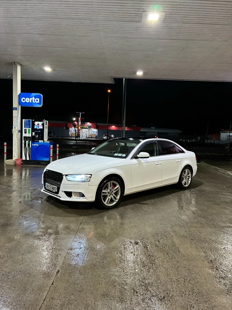 Audi A4 B8.5 Technik - Image 1