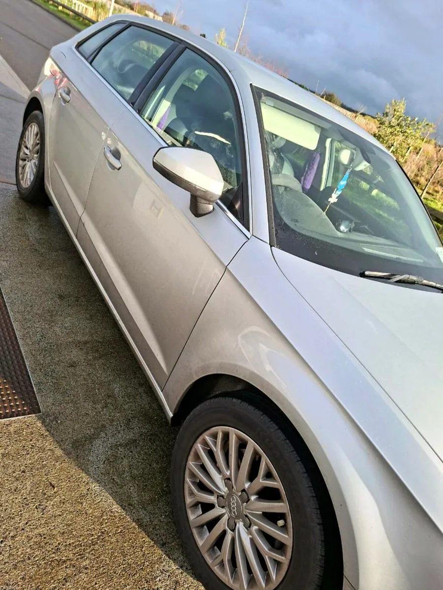 141 Audi A3 SB 1.6 Hatchback - Image 4