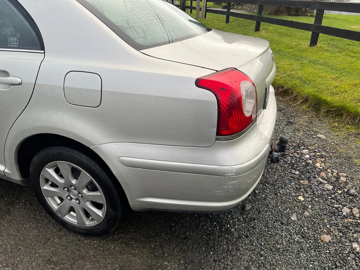 Toyota Avensis 2009 - Image 3