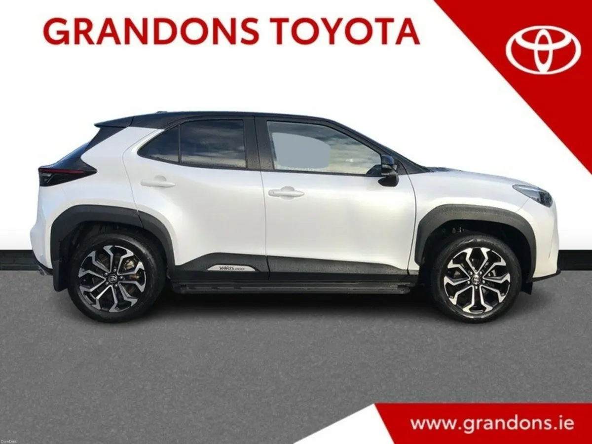 Toyota Yaris Cross LUNA SPORT - SIDE STEPS - GRAND - Image 3