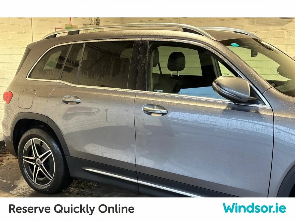 Mercedes-Benz 300 Eqb 300 Amg Line 4Matic  AMG Lin - Image 4