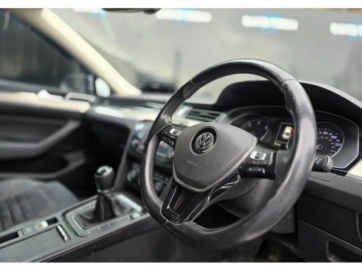 Volkswagen Passat 2.0 TDI GT 150 BHP - Image 2