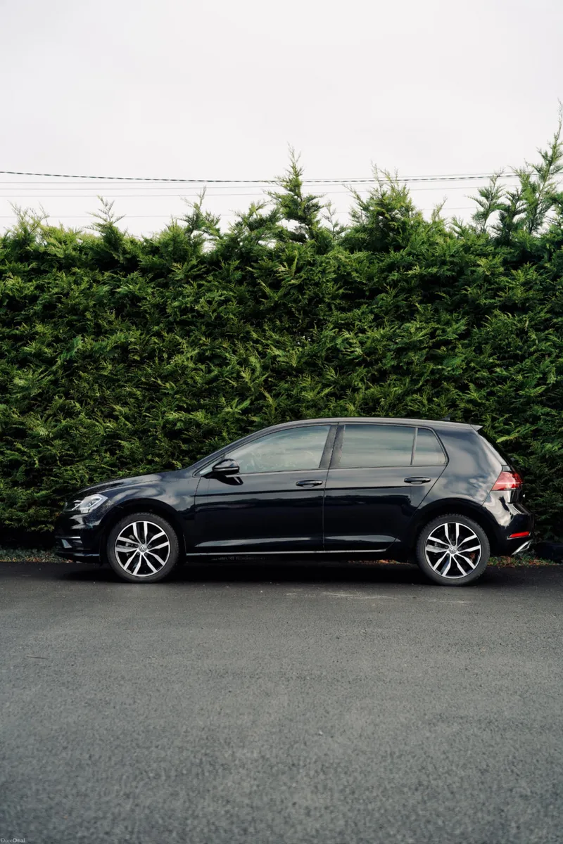 🌟Volkswagen Golf 1.4 TSI Highline 2019🌟 - Image 2