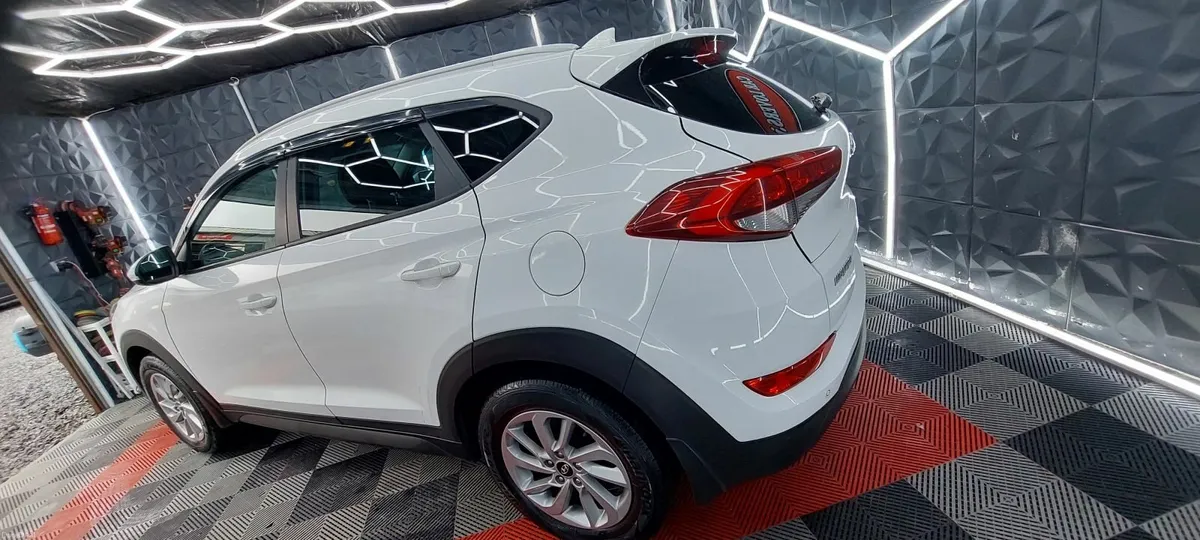 Hyundai Tucson 2016 4WD 2.0L Diesel Executive - Image 3