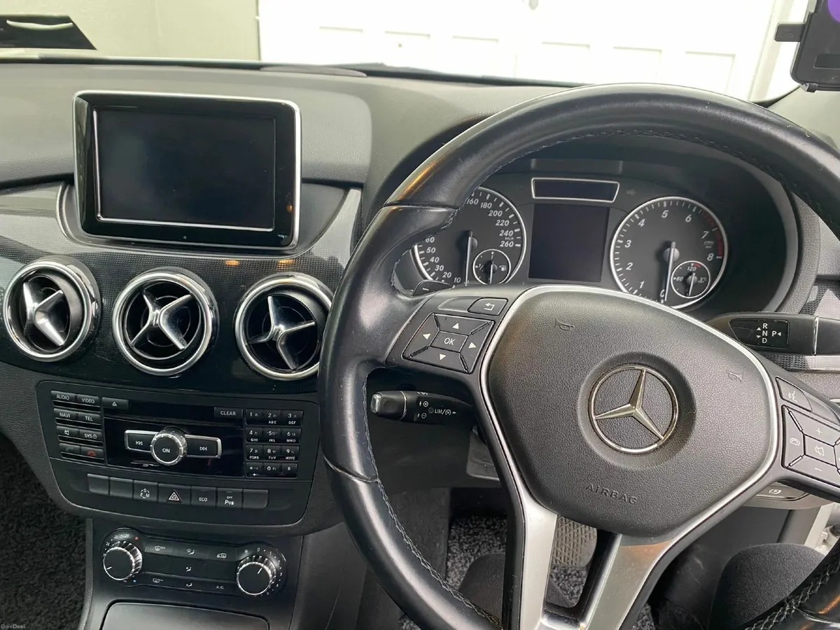 Mercedes-Benz B-Class 2014 - Image 3