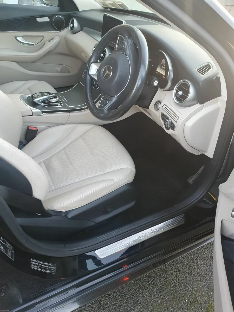 Mercedes-Benz C-Class 2019 - Image 1