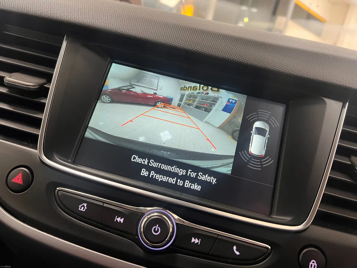 **DIESEL** 1 Left 2024 As New Opel Crossland - Image 4