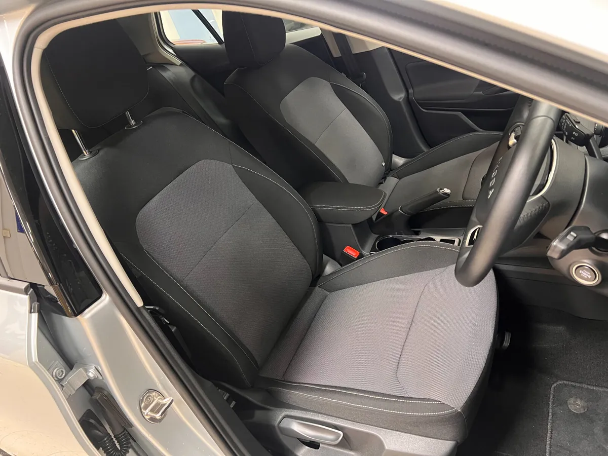 ONLY 8775Kms As New SELECTION TSI High Spec www.bo - Image 4