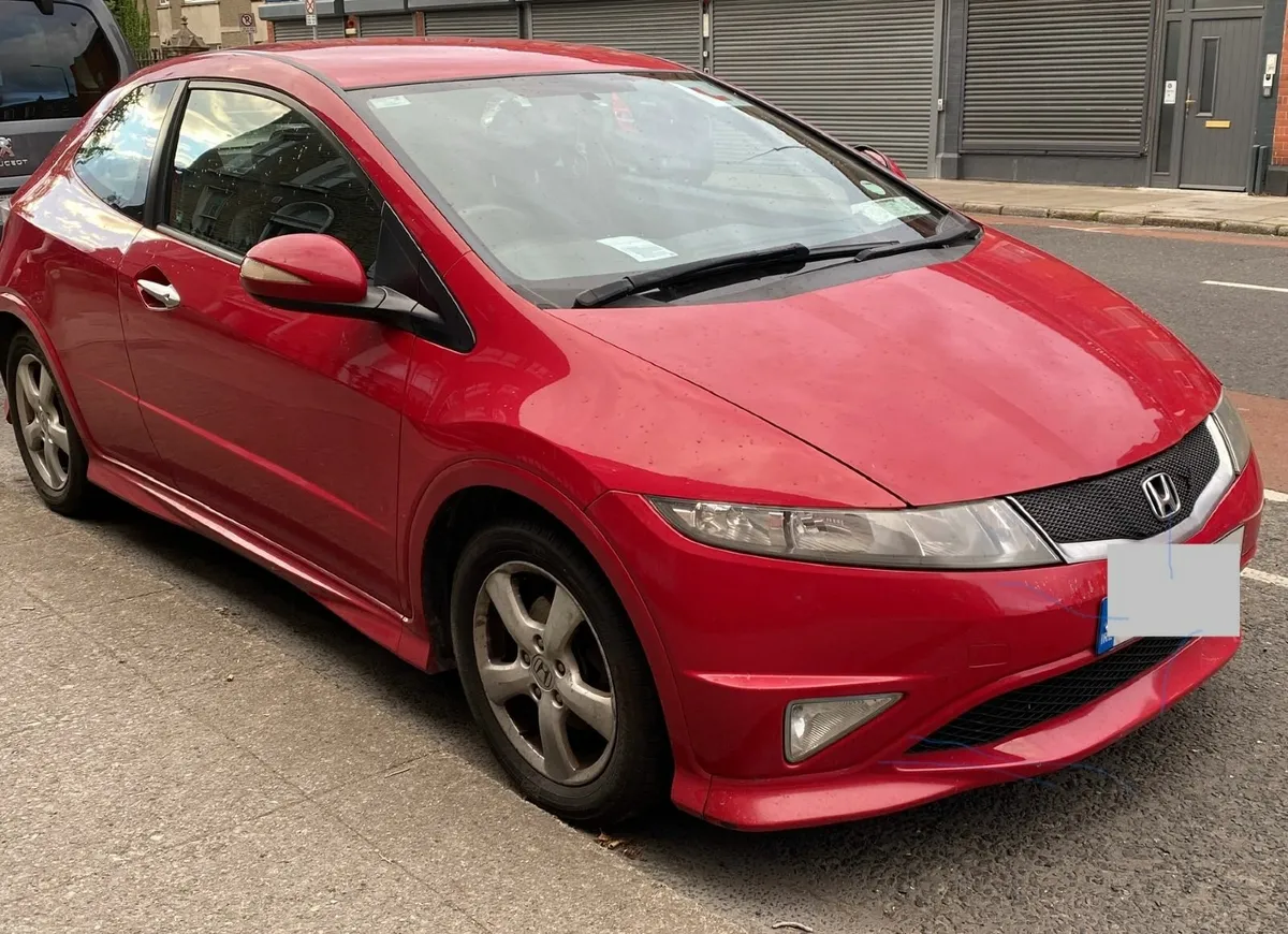 Honda Civic 2010 - Image 1
