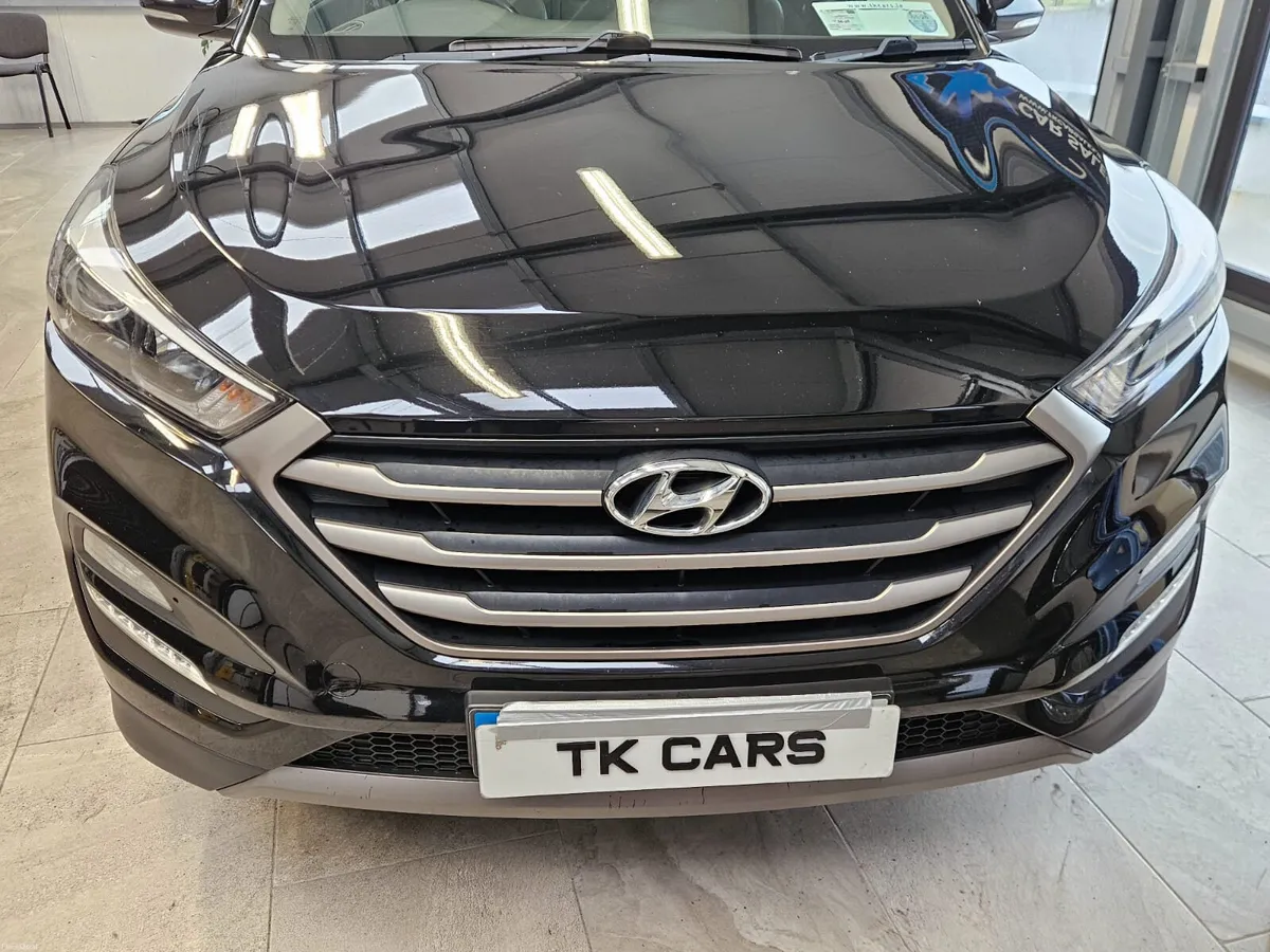 16 HYUNDAI TUCSON EXECUTIVE**LOW KMS** - Image 4