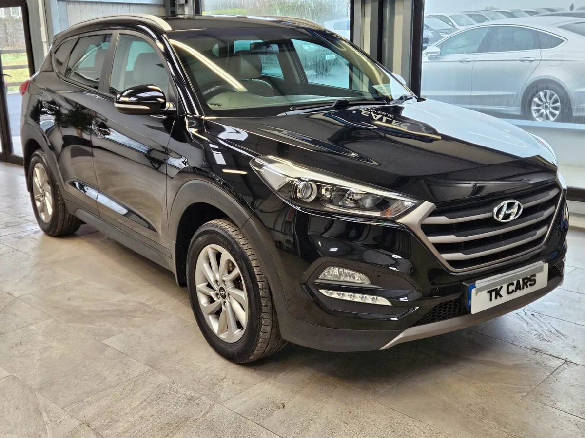 16 HYUNDAI TUCSON EXECUTIVE**LOW KMS** - Image 1