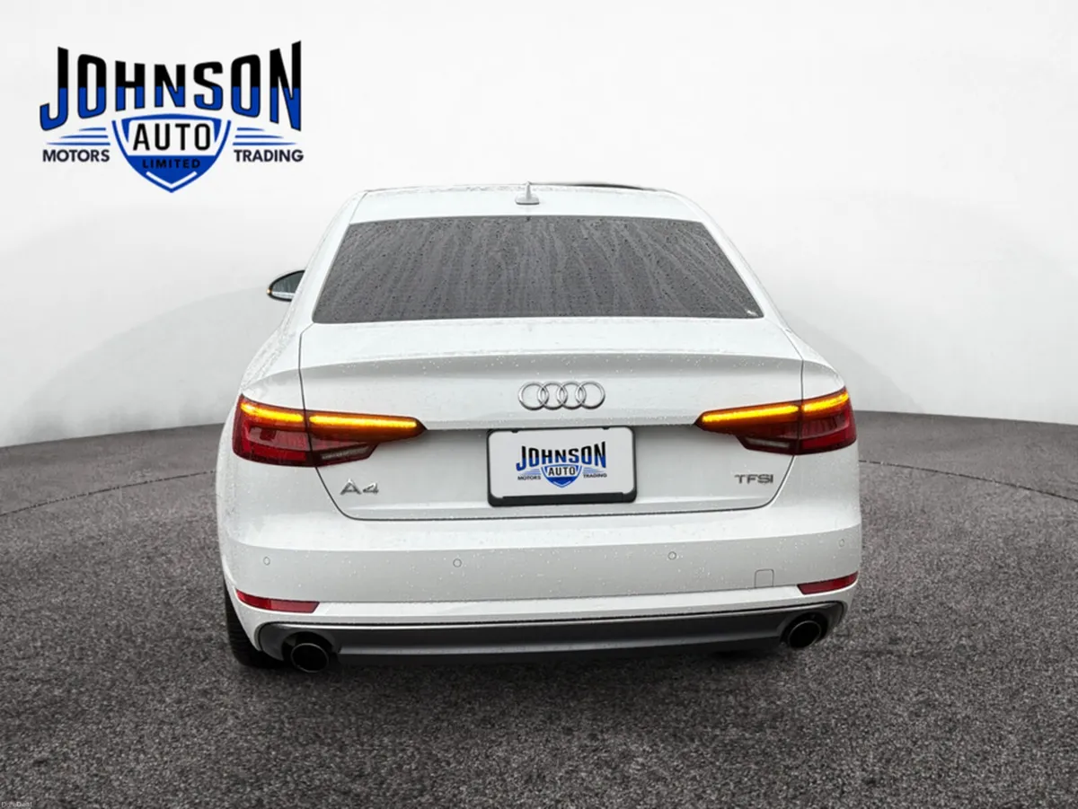 Audi A4 2.0 QUATTRO Auto Saloon - Image 4