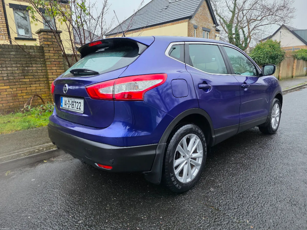 Nissan Qashqai 1.2 PET SV Safety PK 5DR - Image 3