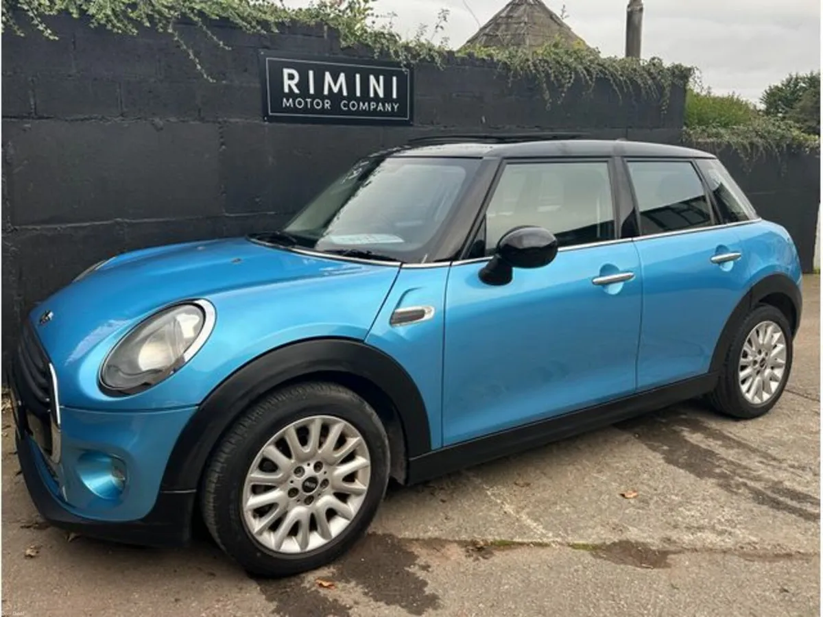 Mini Cooper 1 5 5DR - Image 2