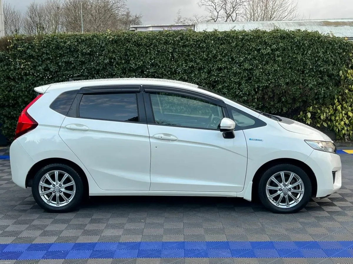 Honda Fit L-PACKAGE 1.5 HYBRID // SERVICE HISTORY - Image 2
