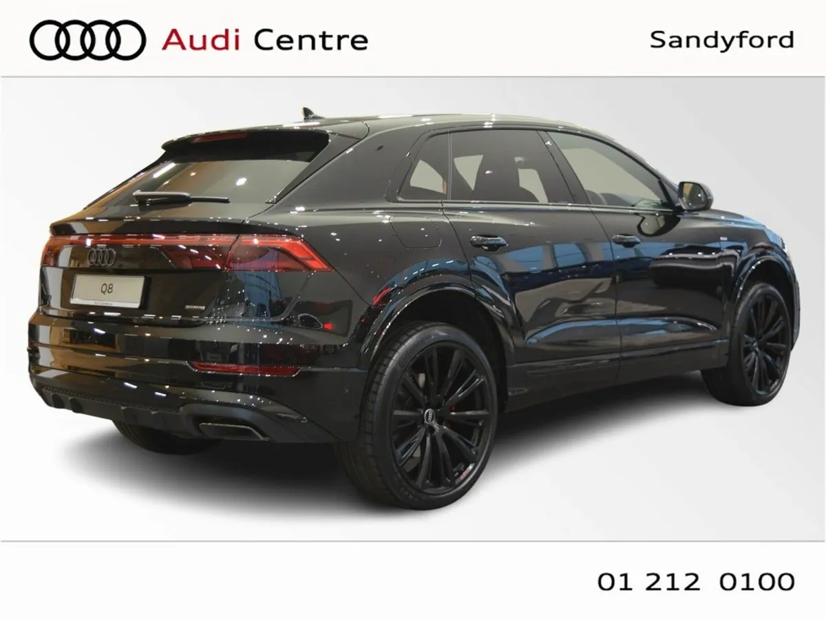 Audi Q8 SUV 60 TFSIE Q COMP 490PS - Image 3