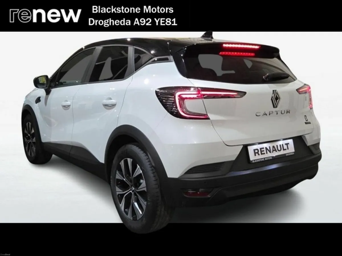 Renault Captur techno full hybrid E-Tech 160 Auto - Image 3