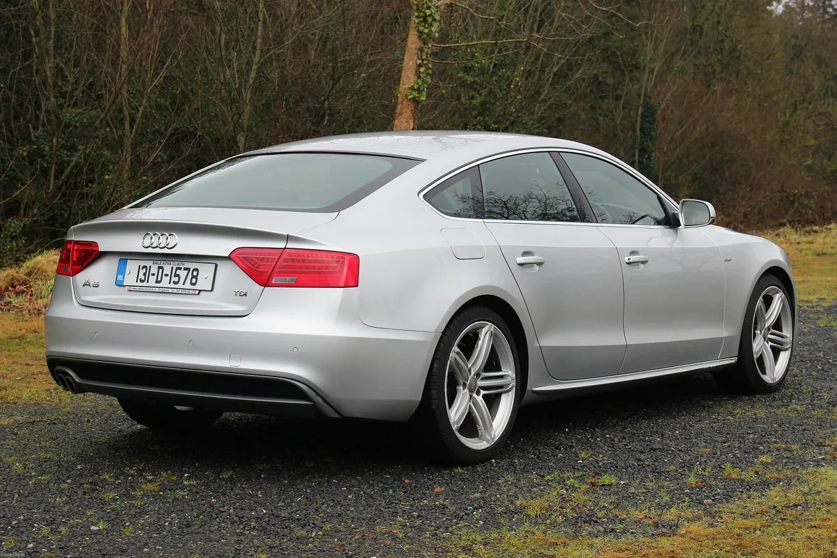 Audi A5 S-LINE/Manual/F.S.H./T.B. done/LOW KMs - Image 3