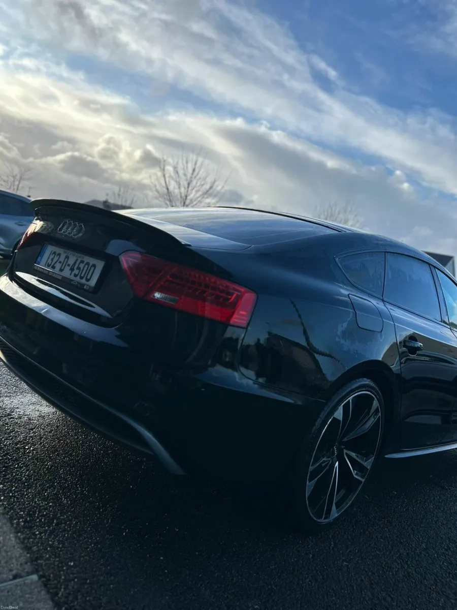 Audi A5 2013 SLINE QUATTRO Black Edition - Image 3