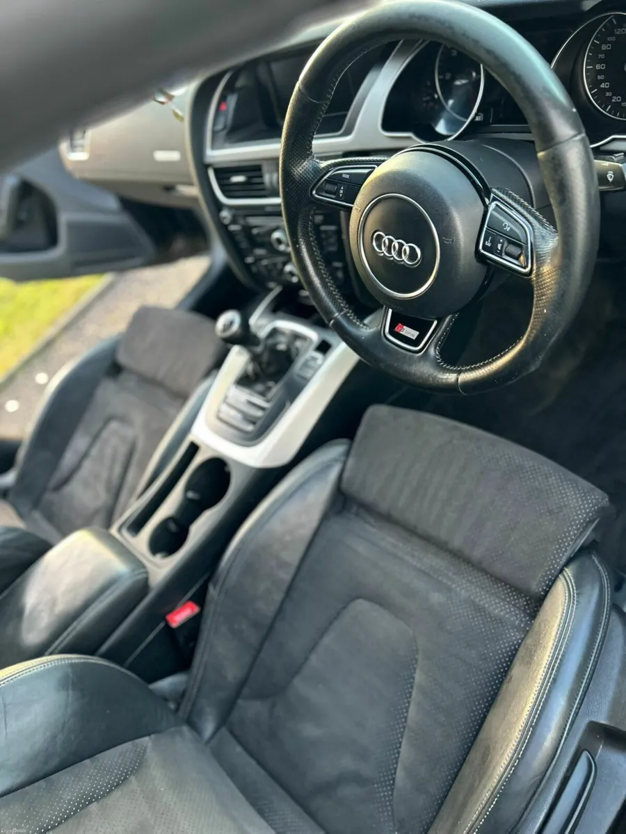 Audi A5 2013 SLINE QUATTRO Black Edition - Image 3