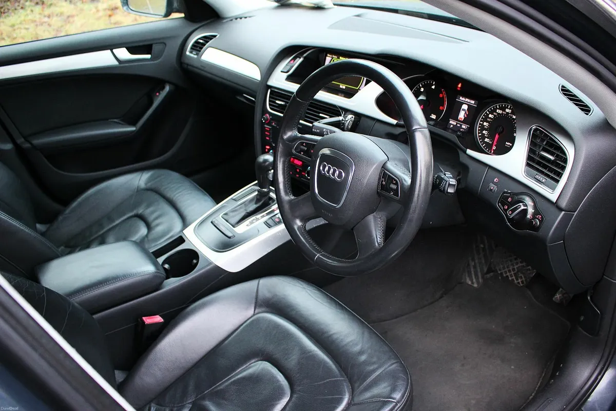 Audi A4 2009 - Image 2